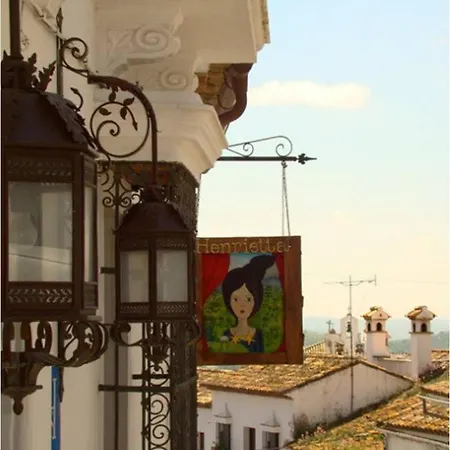 Casa Henrietta خيمينا دي لا فرونتيرا