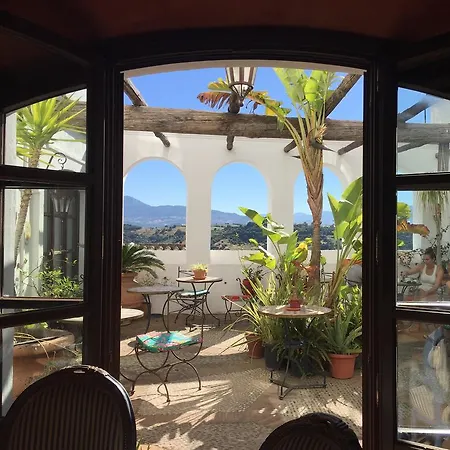 بيت ضيافة Casa Henrietta 2*