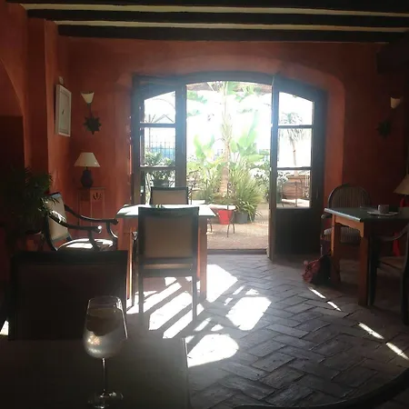 Casa Henrietta 2* خيمينا دي لا فرونتيرا
