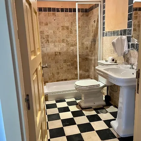 Pensión Casa Henrietta
